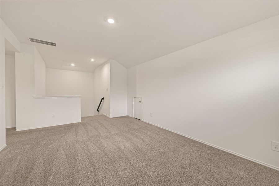 Spacious, unfurnished interior of a new home in , Katy (Image 35).