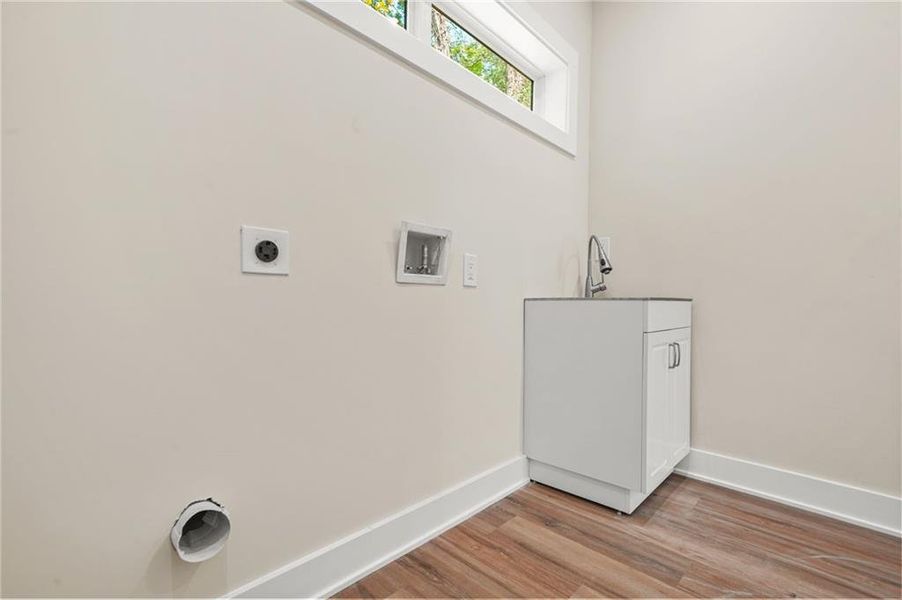 Spacious, unfurnished interior of a new home in , Atlanta (Image 56).