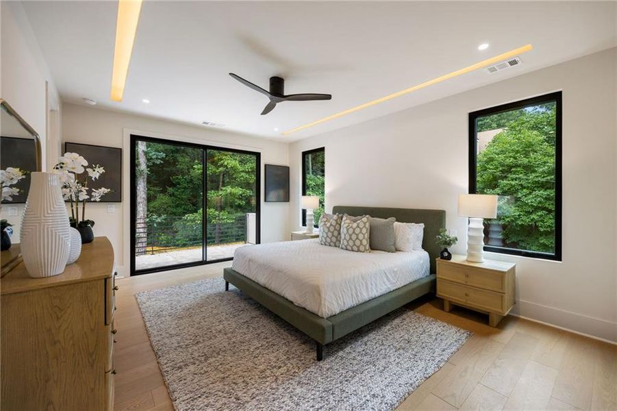 Furnished interior view inside a new home in , Atlanta (Image 53).