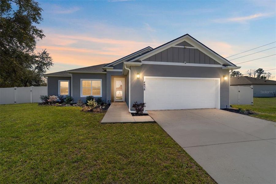 Front exterior of a new home in , Ocala, FL, highlighting curb appeal (Image 30). Front exterior of a new home in , Ocala, FL, highlighting curb appeal (Image 30).