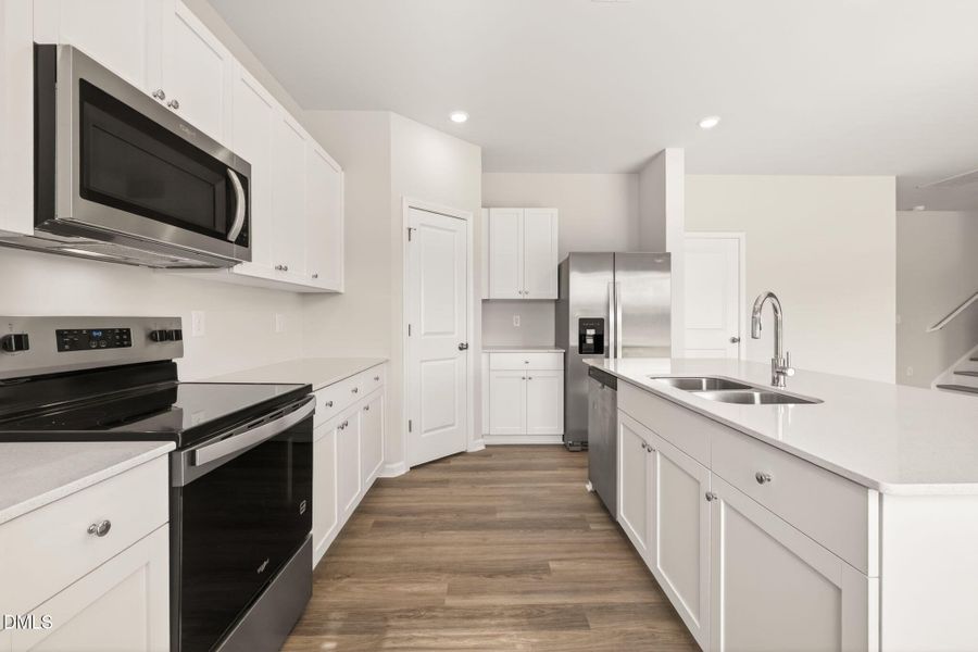 18-web-or-mls-DSC07339 18-web-or-mls-DSC07339