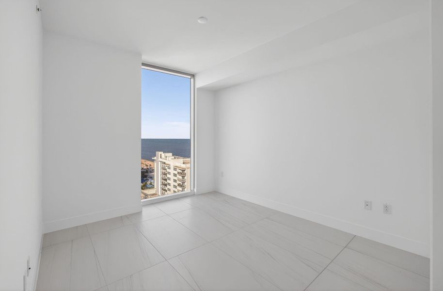 Spacious, unfurnished interior of a new home in , Fort Lauderdale (Image 14). Spacious, unfurnished interior of a new home in , Fort Lauderdale (Image 14).