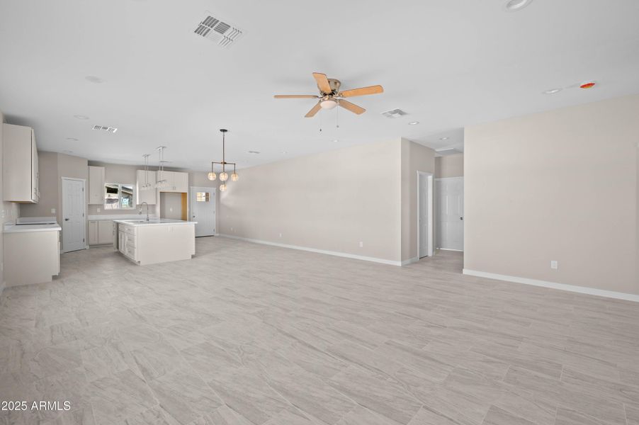 31912 S Bush St Wittman AZ 85361-17 31912 S Bush St Wittman AZ 85361-17