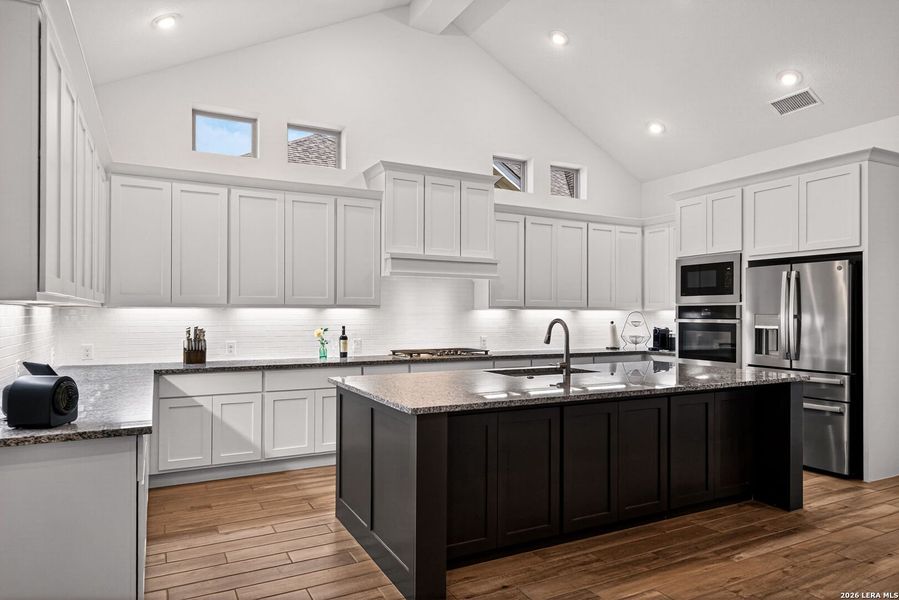 Furnished interior view inside a new home in , Bulverde (Image 10).