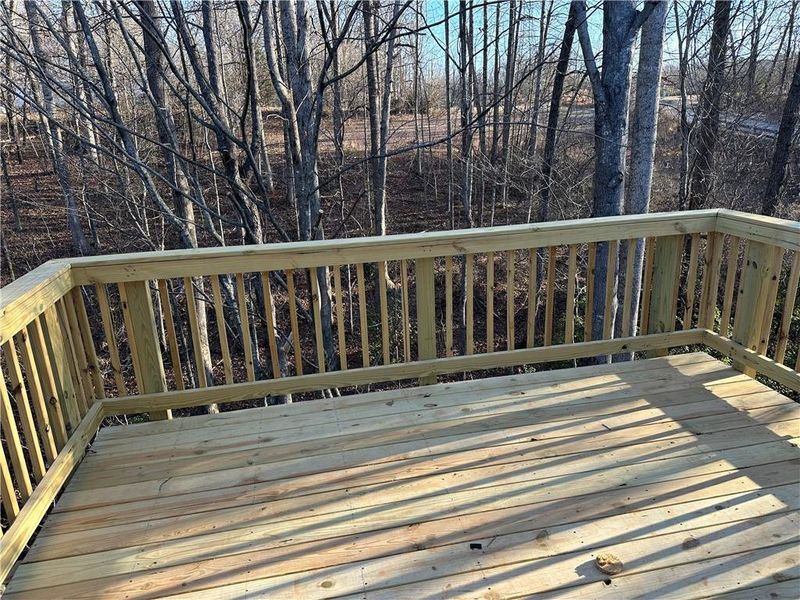 Exterior details and patio area of a home in , Alto (Image 17).
