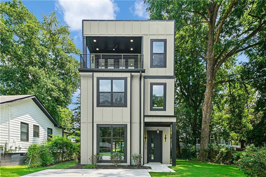 Front exterior of a new home in , Atlanta, GA, highlighting curb appeal (Image 29). Front exterior of a new home in , Atlanta, GA, highlighting curb appeal (Image 29).