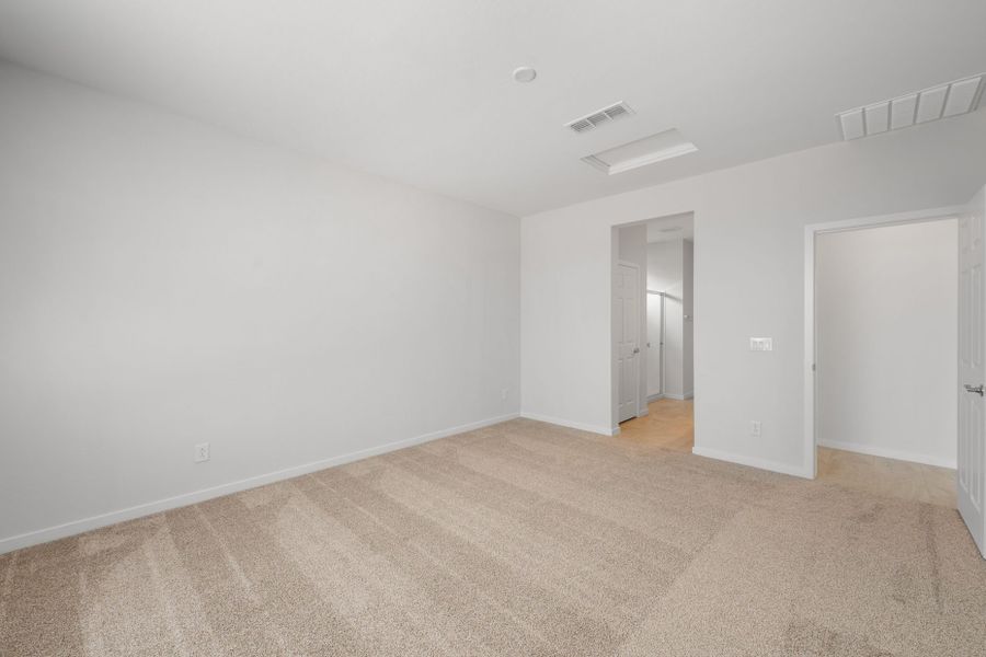 Spacious, unfurnished interior of a new home in Blossom Rock, Apache Junction (Image 25).