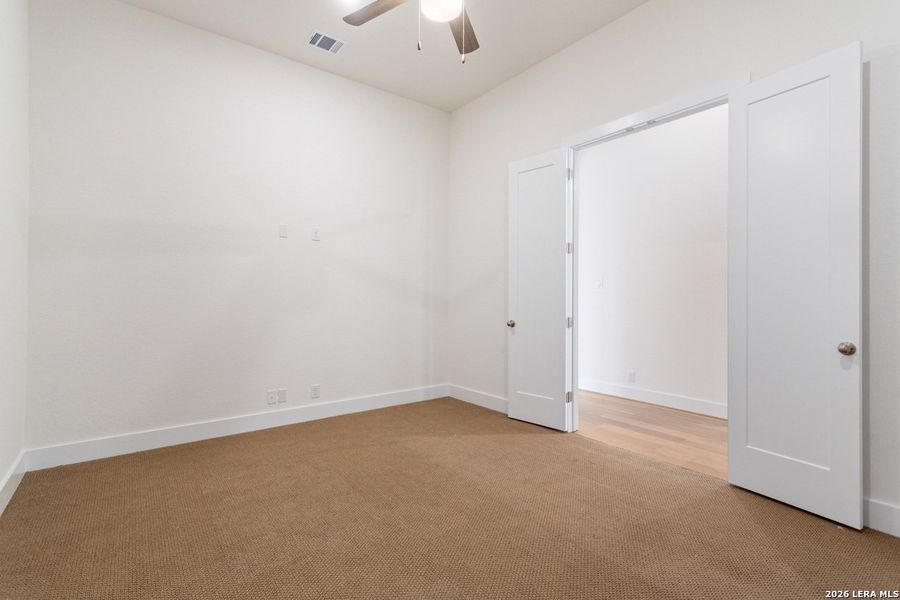 Spacious, unfurnished interior of a new home in Homestead, Schertz (Image 17).