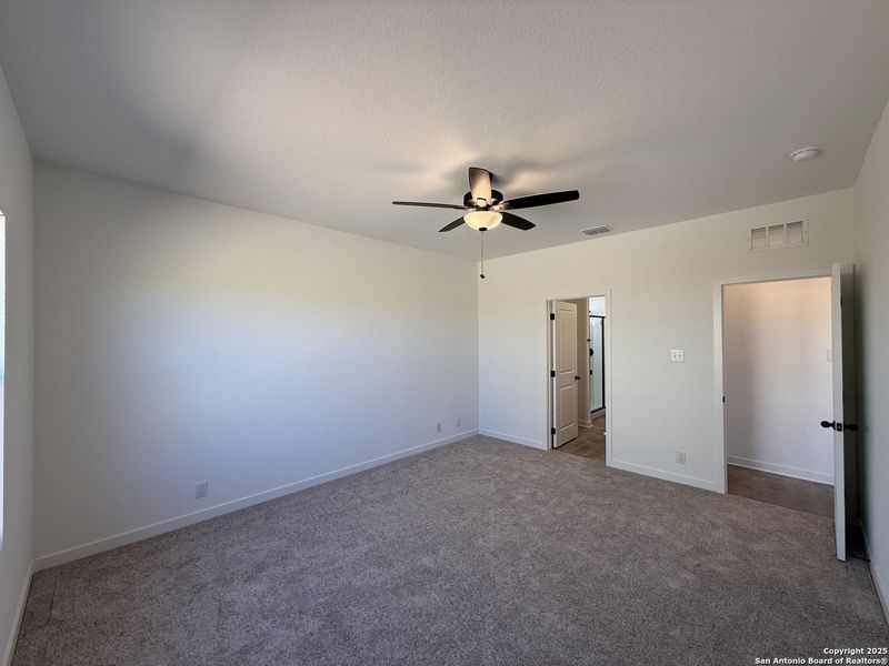 Spacious, unfurnished interior of a new home in The Preserve at the Wilder, Adkins (Image 16).