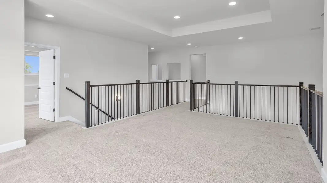 Spacious, unfurnished interior of a new home in Everly, Hockley (Image 17).