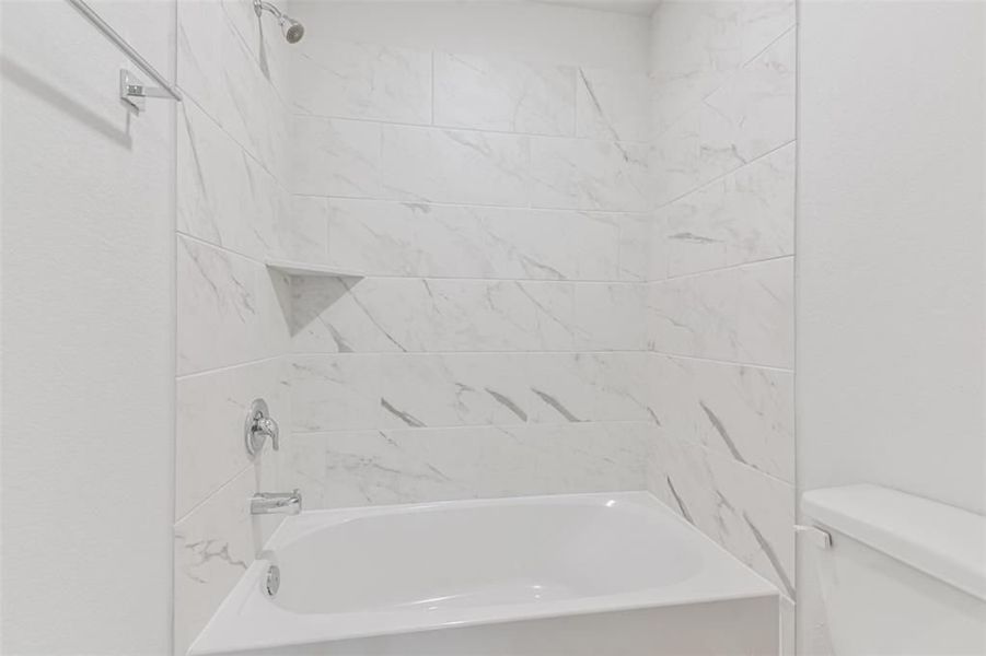 Image 61 of a home in Lakes at Black Oak.