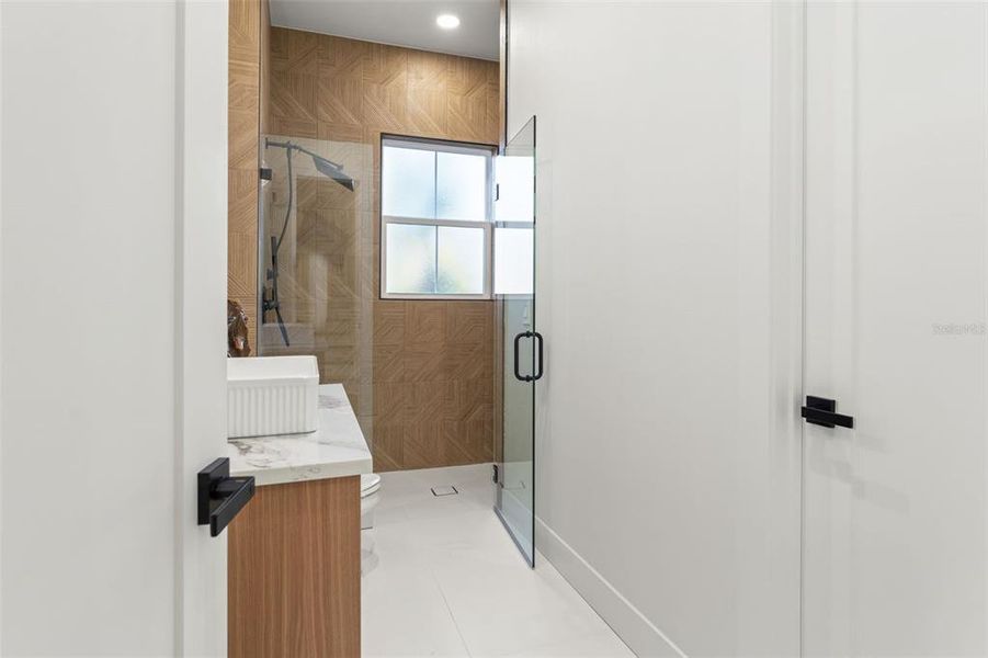 Furnished interior view inside a new home in , Seminole (Image 32).