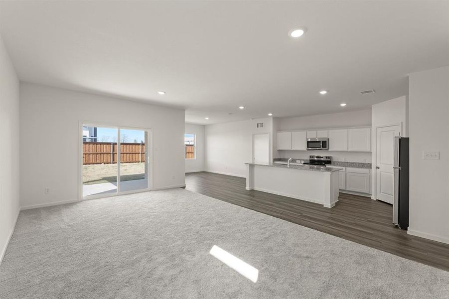 09. 1262 Herring - Family