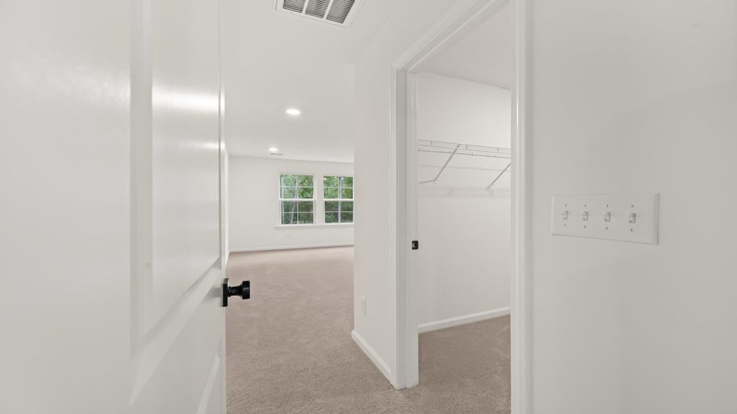 Spacious, unfurnished interior of a new home in Creekside at Andrews, Summerville (Image 20). Spacious, unfurnished interior of a new home in Creekside at Andrews, Summerville (Image 20).