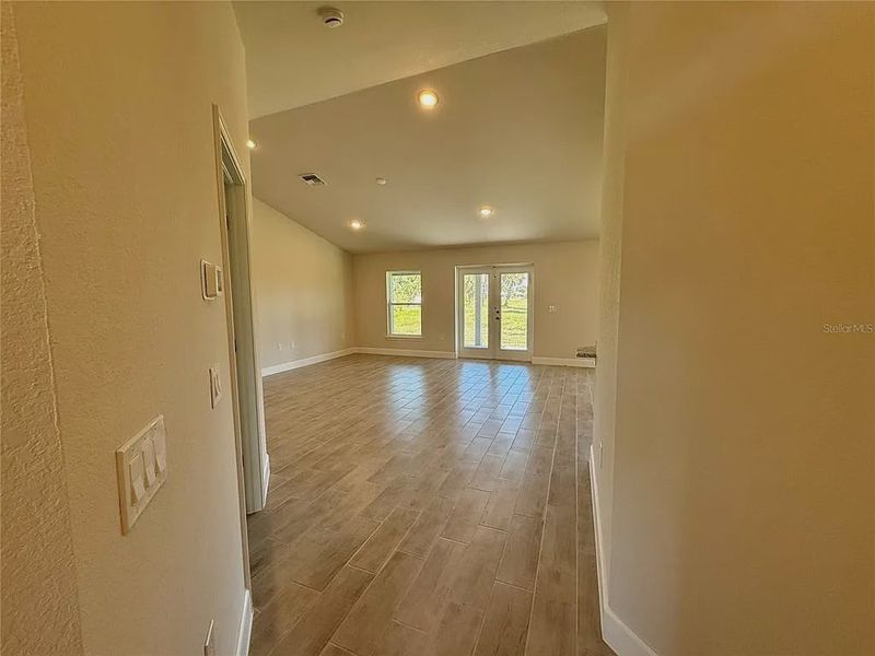 Spacious, unfurnished interior of a new home in Rotonda, Rotonda West (Image 10).