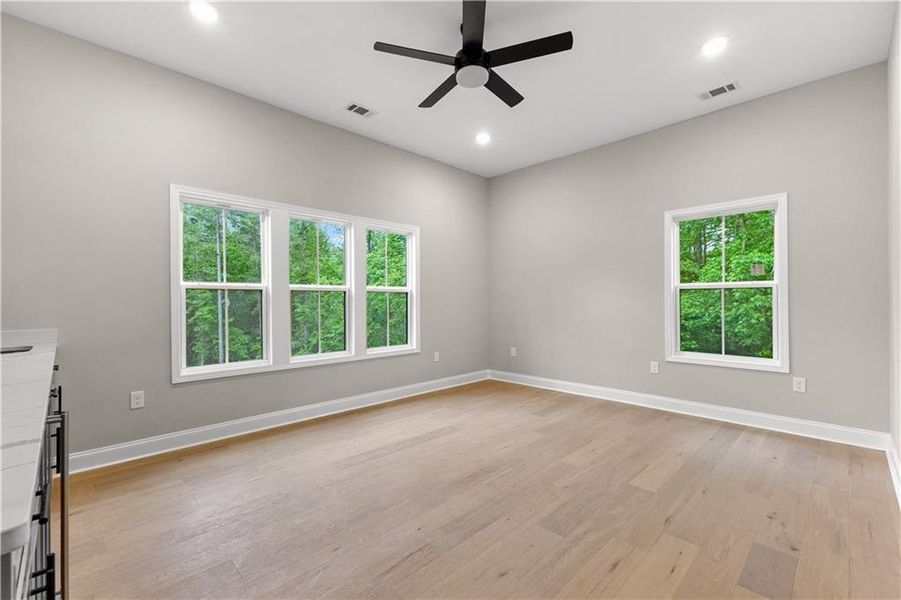 Spacious, unfurnished interior of a new home in , Fairburn (Image 15).