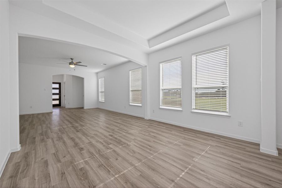 Spacious, unfurnished interior of a new home in Enclave at Willis, Willis (Image 18).