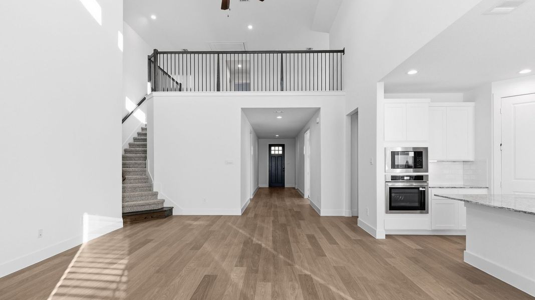 Spacious, unfurnished interior of a new home in Westland Ranch 50' Homesites, League City (Image 14).