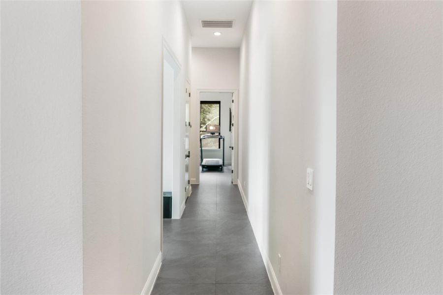 Spacious, unfurnished interior of a new home in , Tomball (Image 22). Spacious, unfurnished interior of a new home in , Tomball (Image 22).