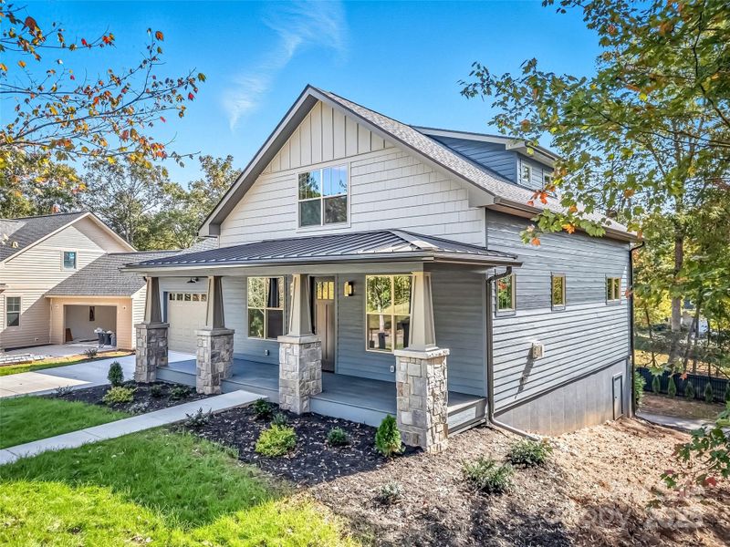 Exterior details and patio area of a home in , Brevard (Image 2).