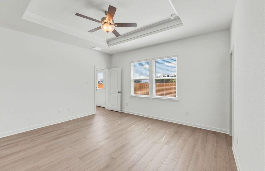 Spacious, unfurnished interior of a new home in Skyview, Belton (Image 13).