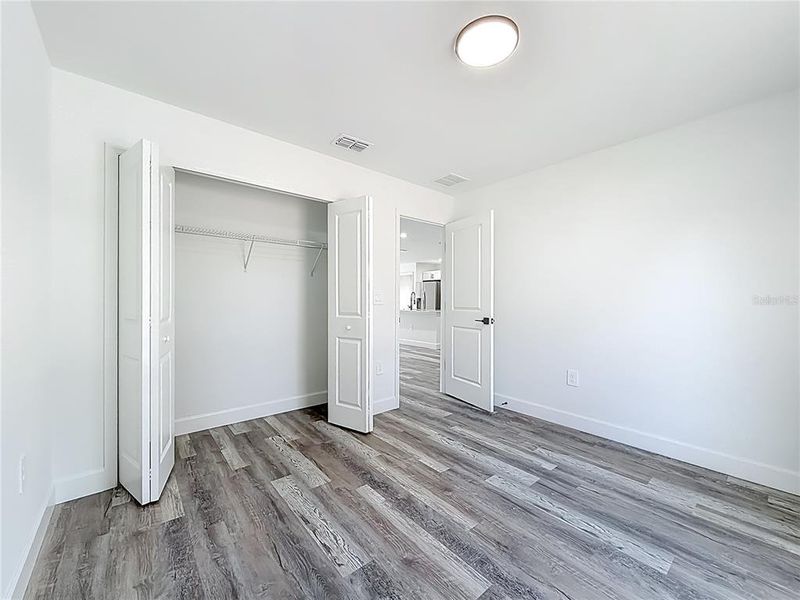 Spacious, unfurnished interior of a new home in , Ocala (Image 16).