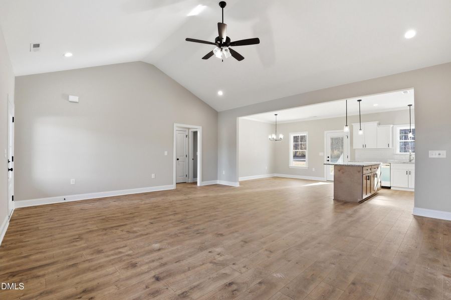 09-363 Paul Hare Rd-9