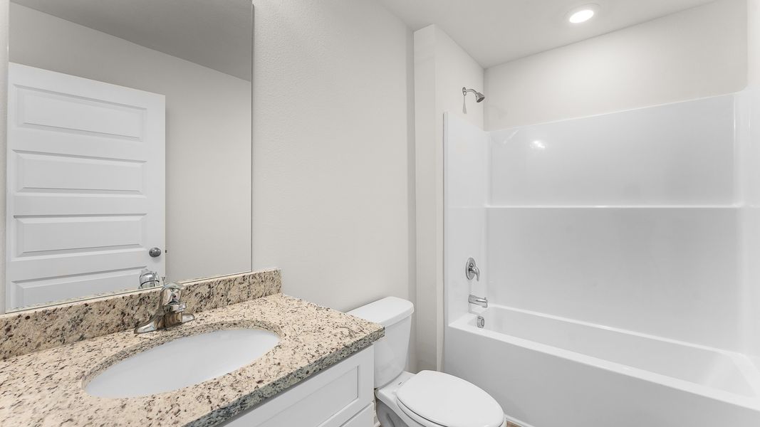 Furnished interior view inside a new home in Liberty, Panama City (Image 4).