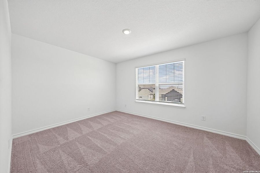 Spacious, unfurnished interior of a new home in Corley Farms, Boerne (Image 26).