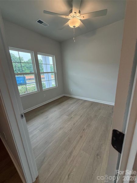 Spacious, unfurnished interior of a new home in Piper Creek, Newton (Image 5).