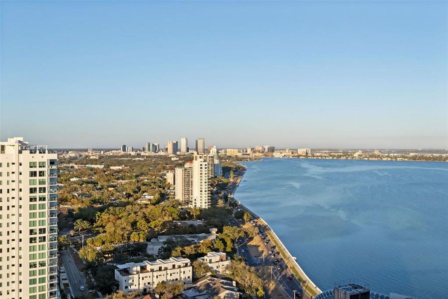 Condo located in Tampa, FL showcasing its design and architecture (Image 45). Condo located in Tampa, FL showcasing its design and architecture (Image 45).