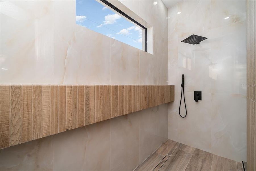 Close-up of interior finishes inside a home in , Cape Coral (Image 15).