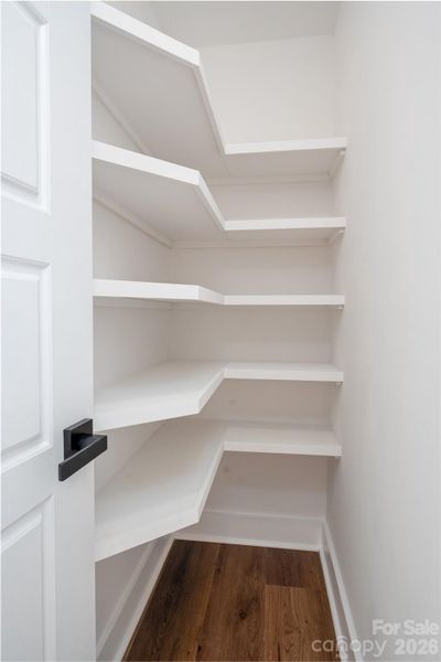 Image 33 of a home in .