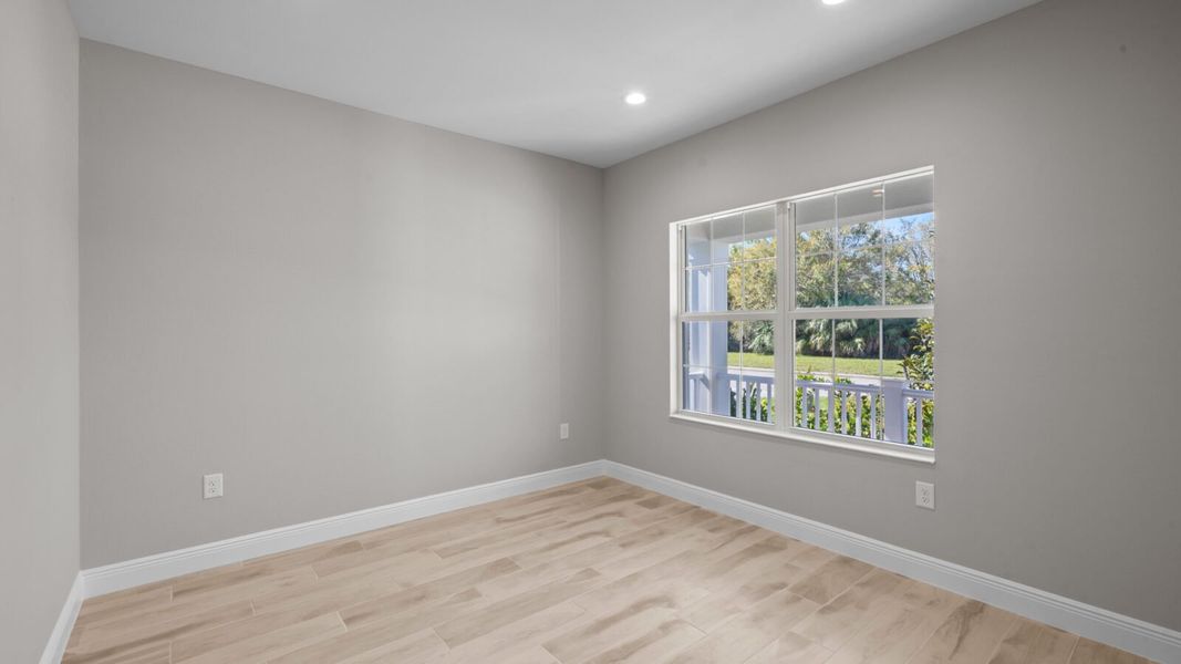 Spacious, unfurnished interior of a new home in Verandah, Fort Myers (Image 33).