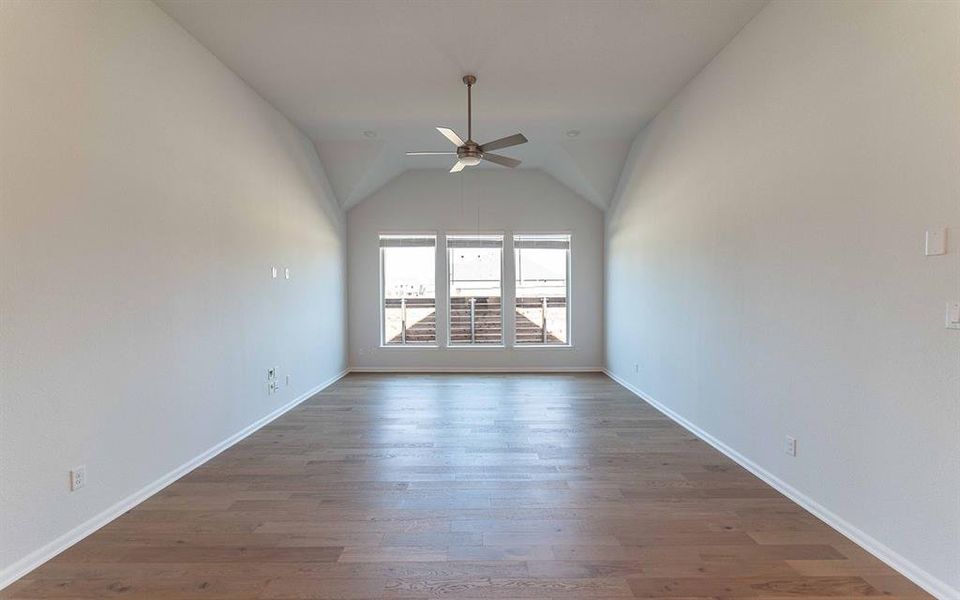 Spacious, unfurnished interior of a new home in Solterra, Mesquite (Image 12). Spacious, unfurnished interior of a new home in Solterra, Mesquite (Image 12).