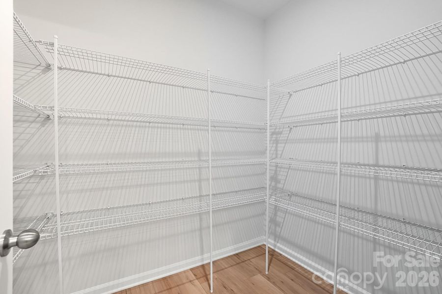 Walk in Pantry