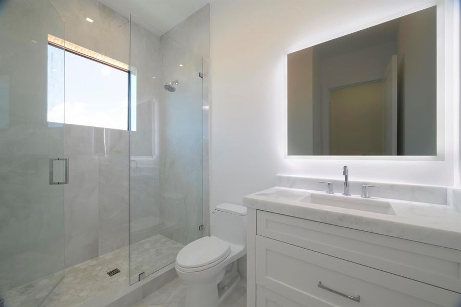 Image 34 of a home in .