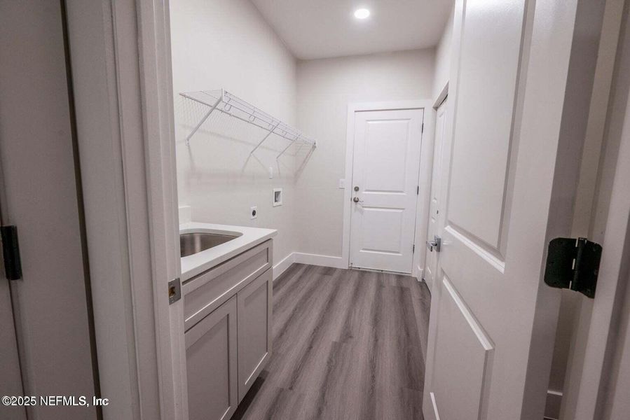 Spacious, unfurnished interior of a new home in , Starke (Image 18).