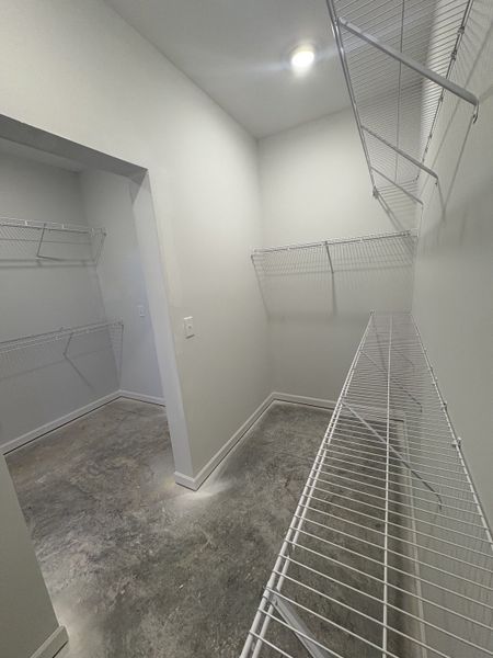 Spacious, unfurnished interior of a new home in Burton Farms, Smyrna (Image 6).