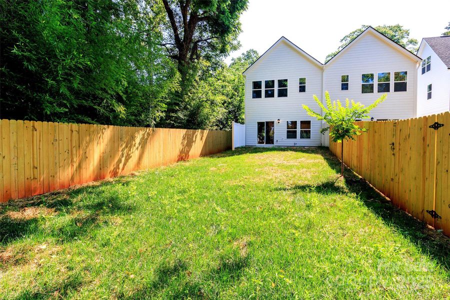 Image 29 of a home in .