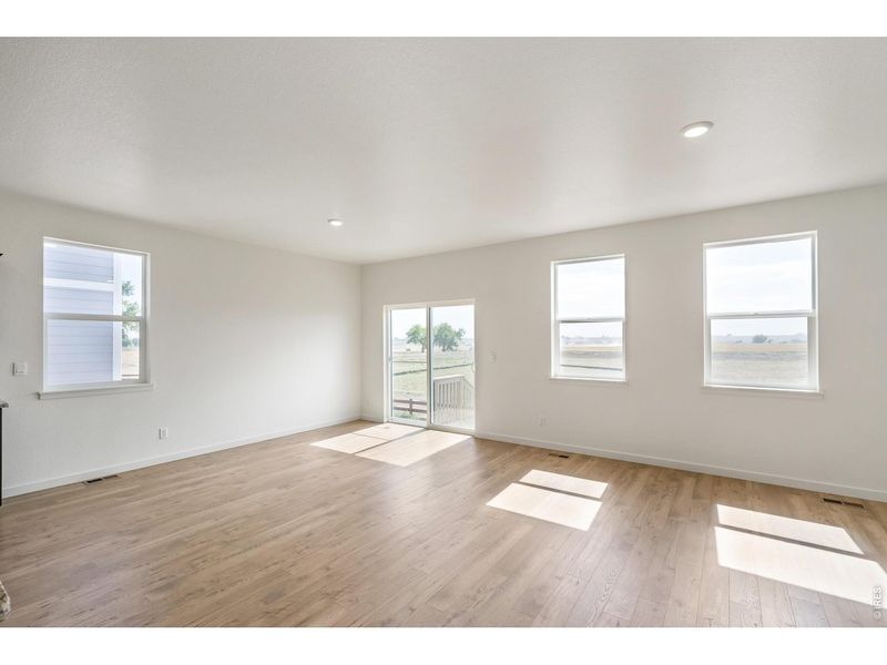 Spacious, unfurnished interior of a new home in Westgate, Greeley (Image 14).