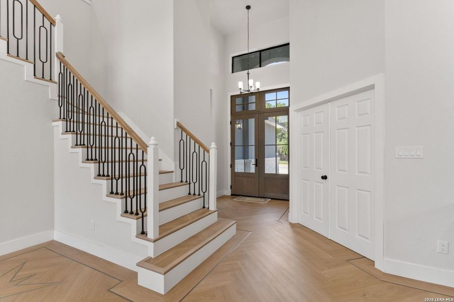 Spacious, unfurnished interior of a new home in , Selma (Image 24).
