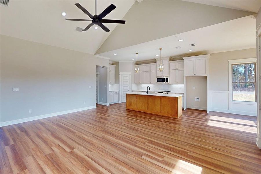 Spacious, unfurnished interior of a new home in , Tyler (Image 37).