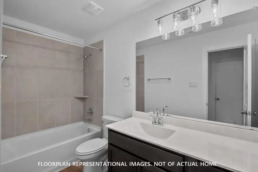 Image 35 of a home in Pinewood at Grand Texas.