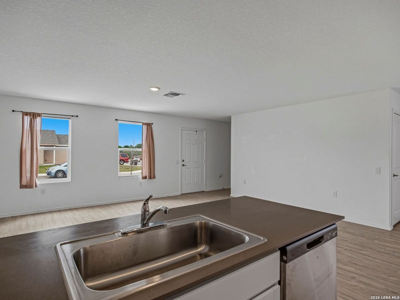 Image 26 of a home in Mission del Lago.