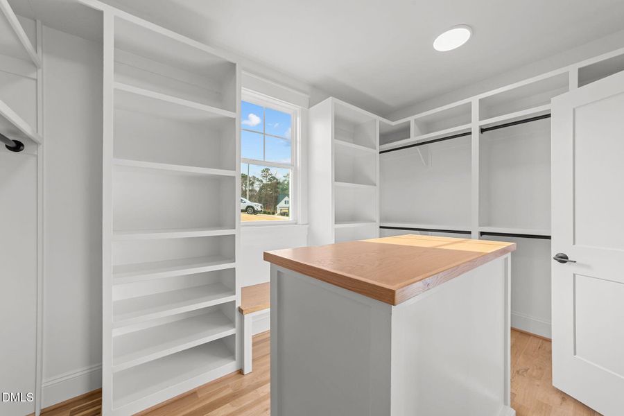 28-web-or-mls-VB4A0954