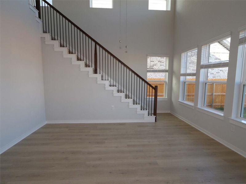 Spacious, unfurnished interior of a new home in Estancia West, Manchaca (Image 23).