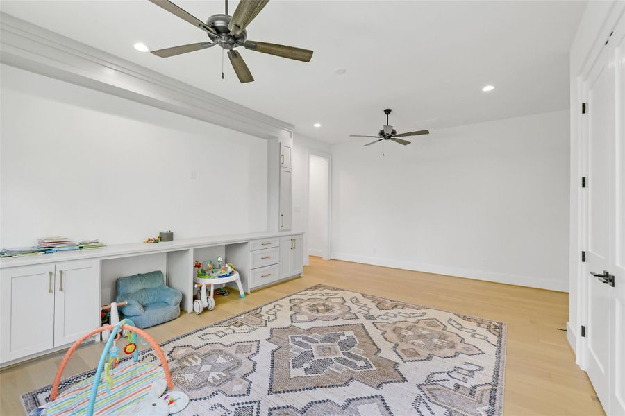 Spacious, unfurnished interior of a new home in , Montgomery (Image 22).