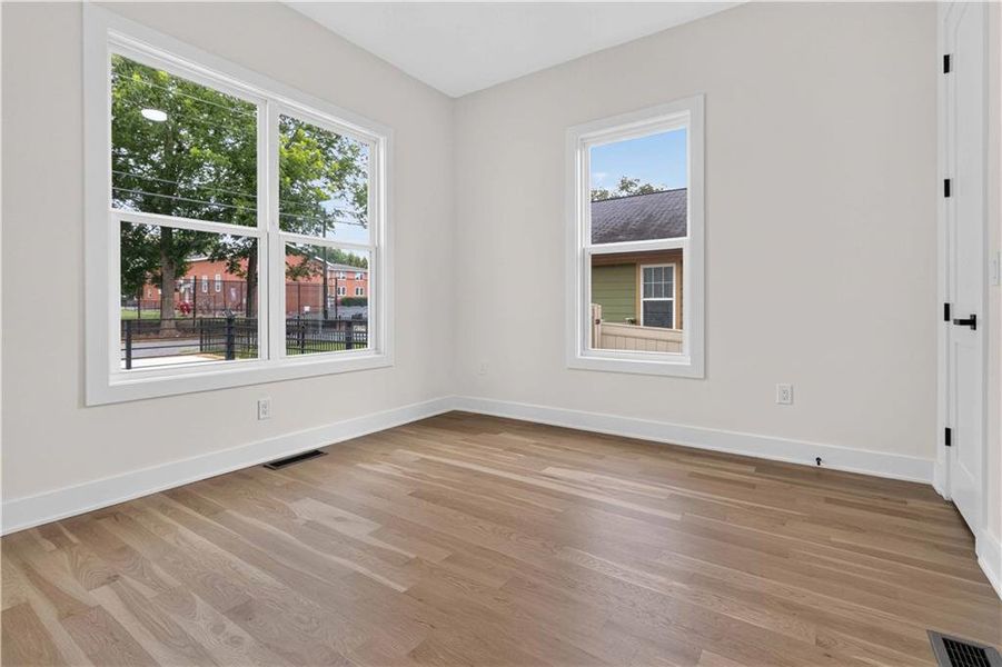 Spacious, unfurnished interior of a new home in , Atlanta (Image 18).