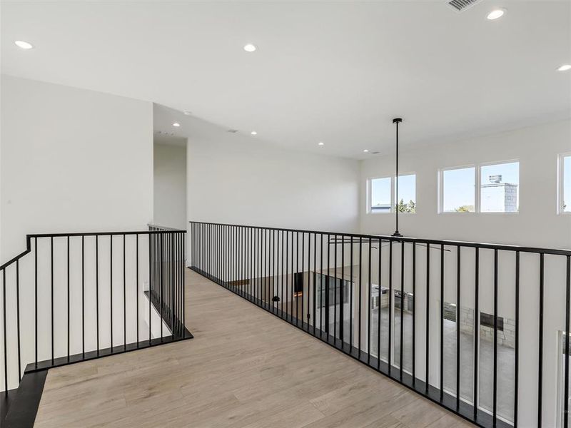 Spacious, unfurnished interior of a new home in , Gunter (Image 26).